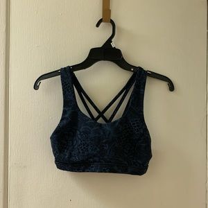 Lululemon sports bra
